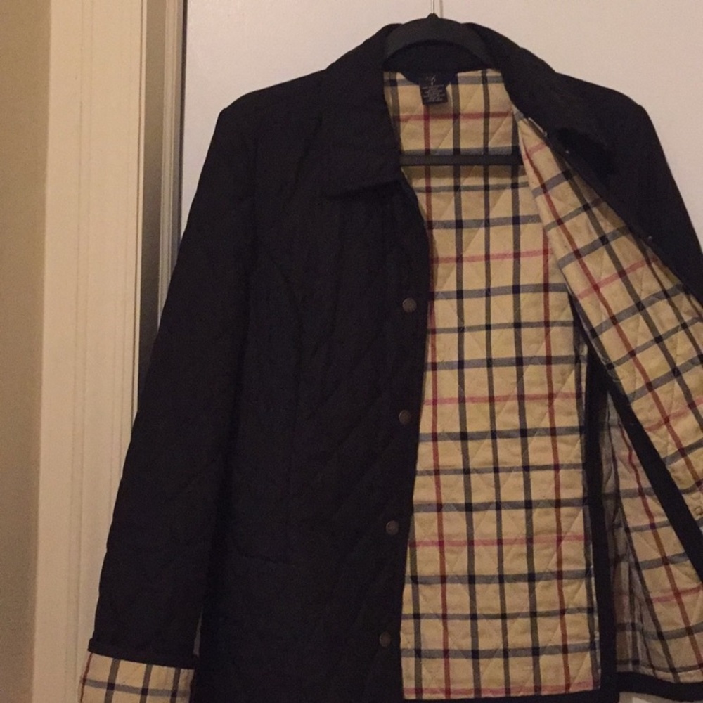 EUC size 6 brooks brothers quilted jacket. Black.